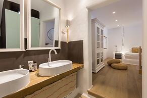 Kallos Villas & Suites