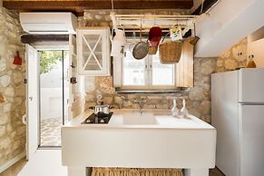 Kallos Villas & Suites