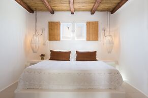 Kallos Villas & Suites