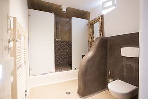 Kallos Villas & Suites