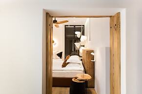 Kallos Villas & Suites