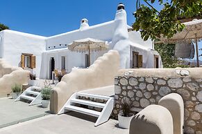 Kallos Villas & Suites