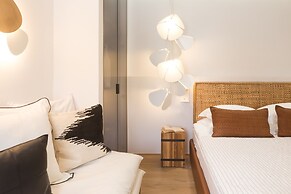 Kallos Villas & Suites