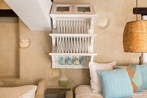 Kallos Villas & Suites