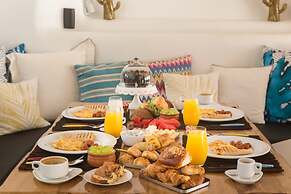 Kallos Villas & Suites