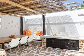 Kallos Villas & Suites