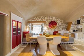 Kallos Villas & Suites