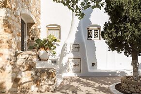 Kallos Villas & Suites