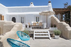 Kallos Villas & Suites