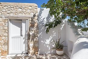 Kallos Villas & Suites