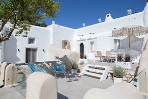 Kallos Villas & Suites