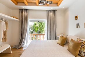 Kallos Villas & Suites