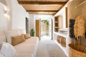 Kallos Villas & Suites