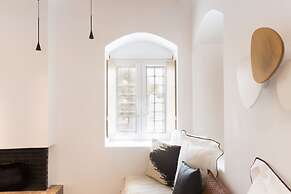 Kallos Villas & Suites