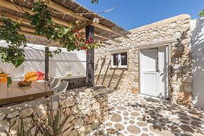 Kallos Villas & Suites