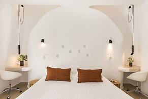 Kallos Villas & Suites