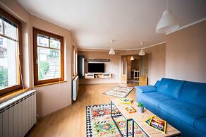 Duplex Apartment for up to 12 People- Old Town