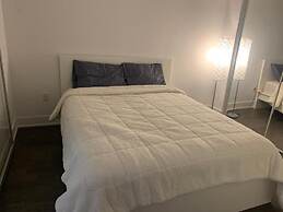 Waterfront Yonge Apartments