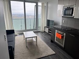 Waterfront Yonge Apartments