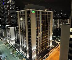 Waterfront Yonge Apartments