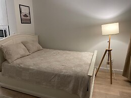 Waterfront Yonge Apartments