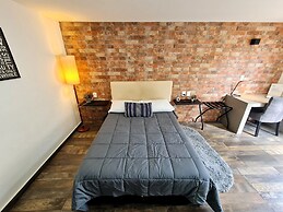 R10 Habitación Equipada STV WIFI Parking