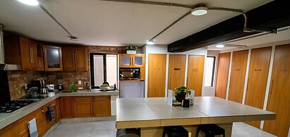 R10 Habitación Equipada STV WIFI Parking