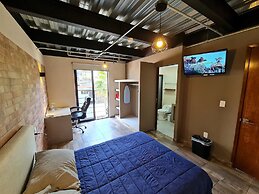 R10 Habitación Equipada STV WIFI Parking