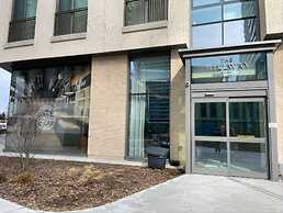 Waterfront Jane Retreat