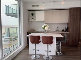 Waterfront Jane Retreat