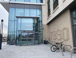 Waterfront Jane Retreat