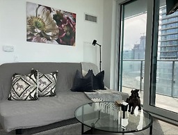 Waterfront Jane Retreat