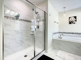 Paradise Away From The Parks at Solterra