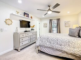 Paradise Away From The Parks at Solterra