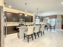 Paradise Away From The Parks at Solterra