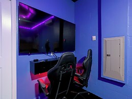 Paradise Away From The Parks at Solterra