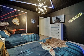 Living Large on Lelani