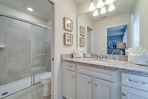 Living Large on Lelani