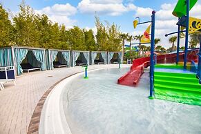 Living Large on Lelani