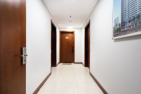 Night Life Lancaster 1br GymBarJapTown