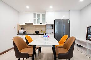 Night Life Lancaster 1br GymBarJapTown