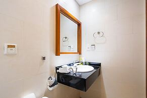 Night Life Lancaster 1br GymBarJapTown