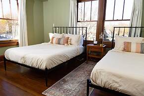 The Winona House - Boutique Hotel Near Downtown