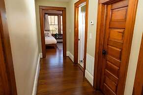 The Winona House - Boutique Hotel Near Downtown