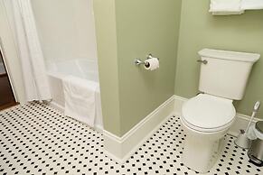 The Winona House - Boutique Hotel Near Downtown