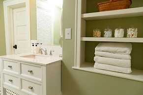 The Winona House - Boutique Hotel Near Downtown