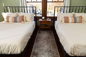 The Winona House - Boutique Hotel Near Downtown