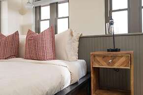 Luxury Multi-unit Historic Building Near Downtown