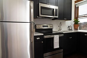 Luxury Multi-unit Historic Building Near Downtown