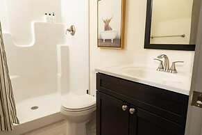 Luxury Multi-unit Historic Building Near Downtown